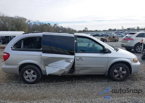 2006 Dodge Grand Caravan Sxt z USA, uszkodzony, nr VIN 2D8GP44L36R865731